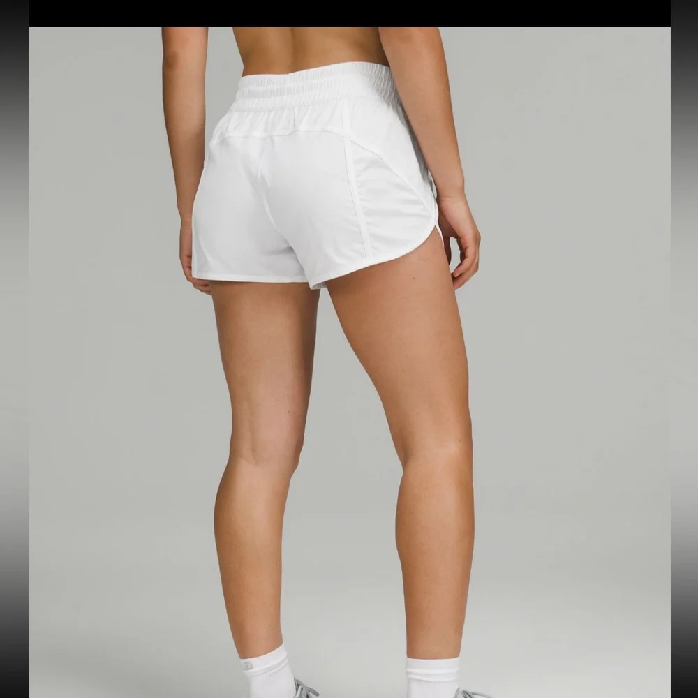 Lululemon Tracker LR short 4" Lined - Picture 3 of 7
